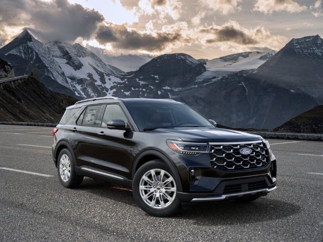 New 2027 Ford Explorer Platinum w/ LUX Leather Package AWD/4WD image 4
