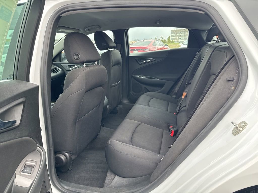 Used 2023 Chevrolet Malibu LS image 29