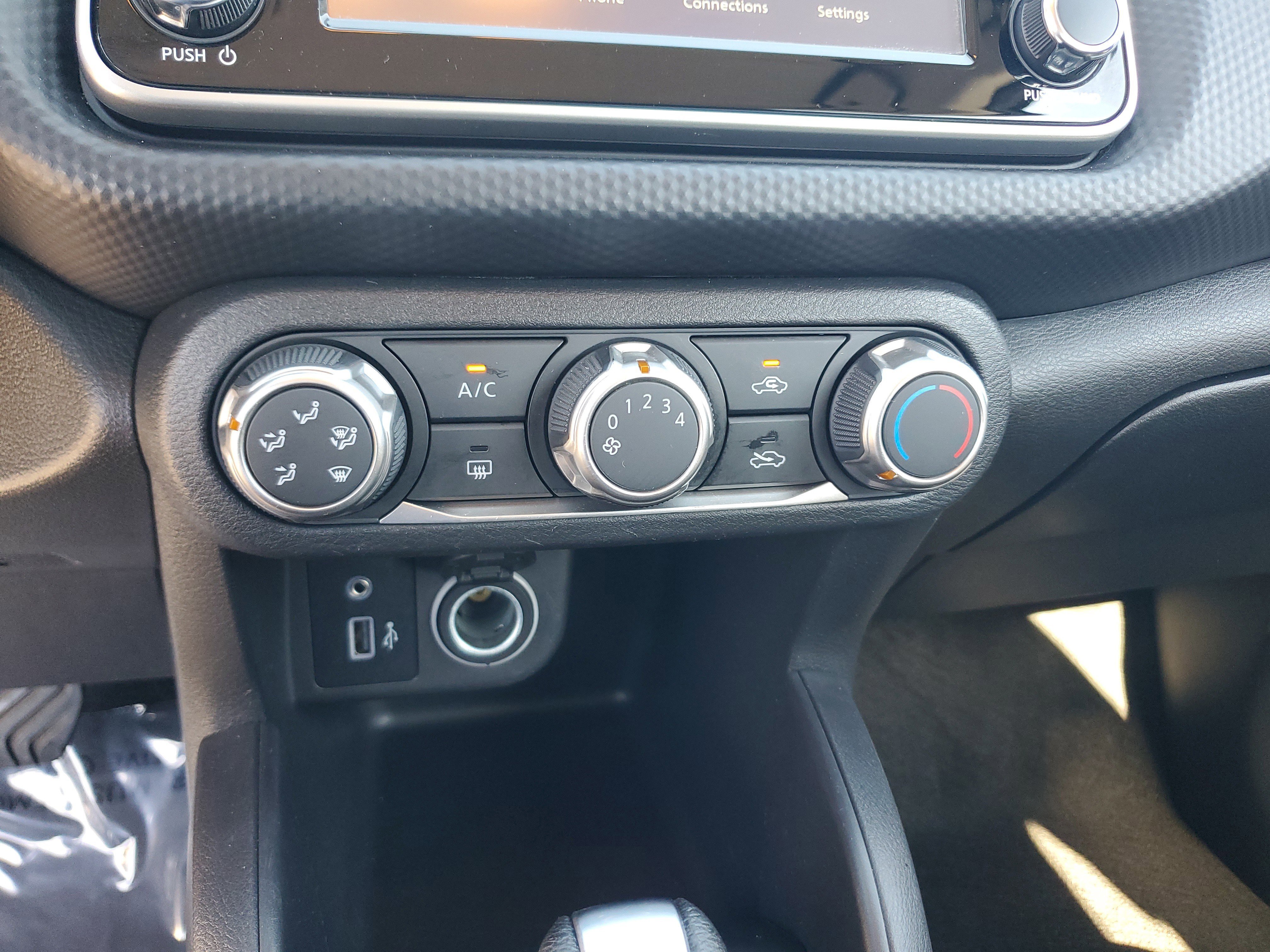 Used 2024 Nissan Kicks S w/ Interior Electronics Package FWD image 21