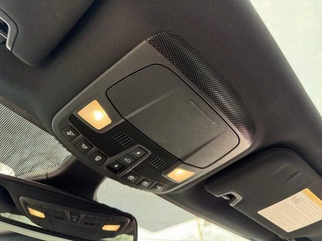 Used 2022 Ford Edge ST-Line image 33