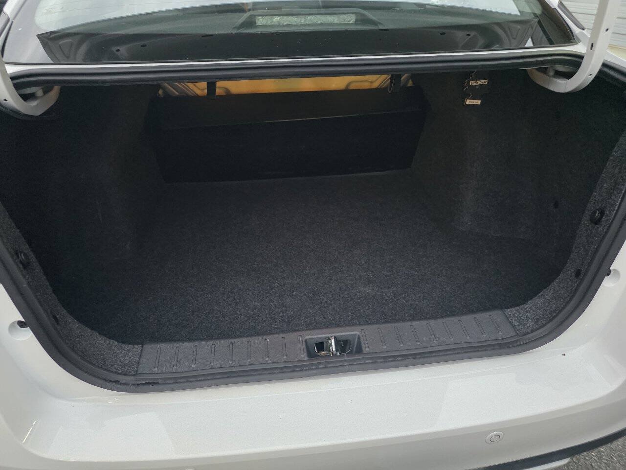 Used 2025 Nissan Versa S w/ Trunk Package FWD image 16