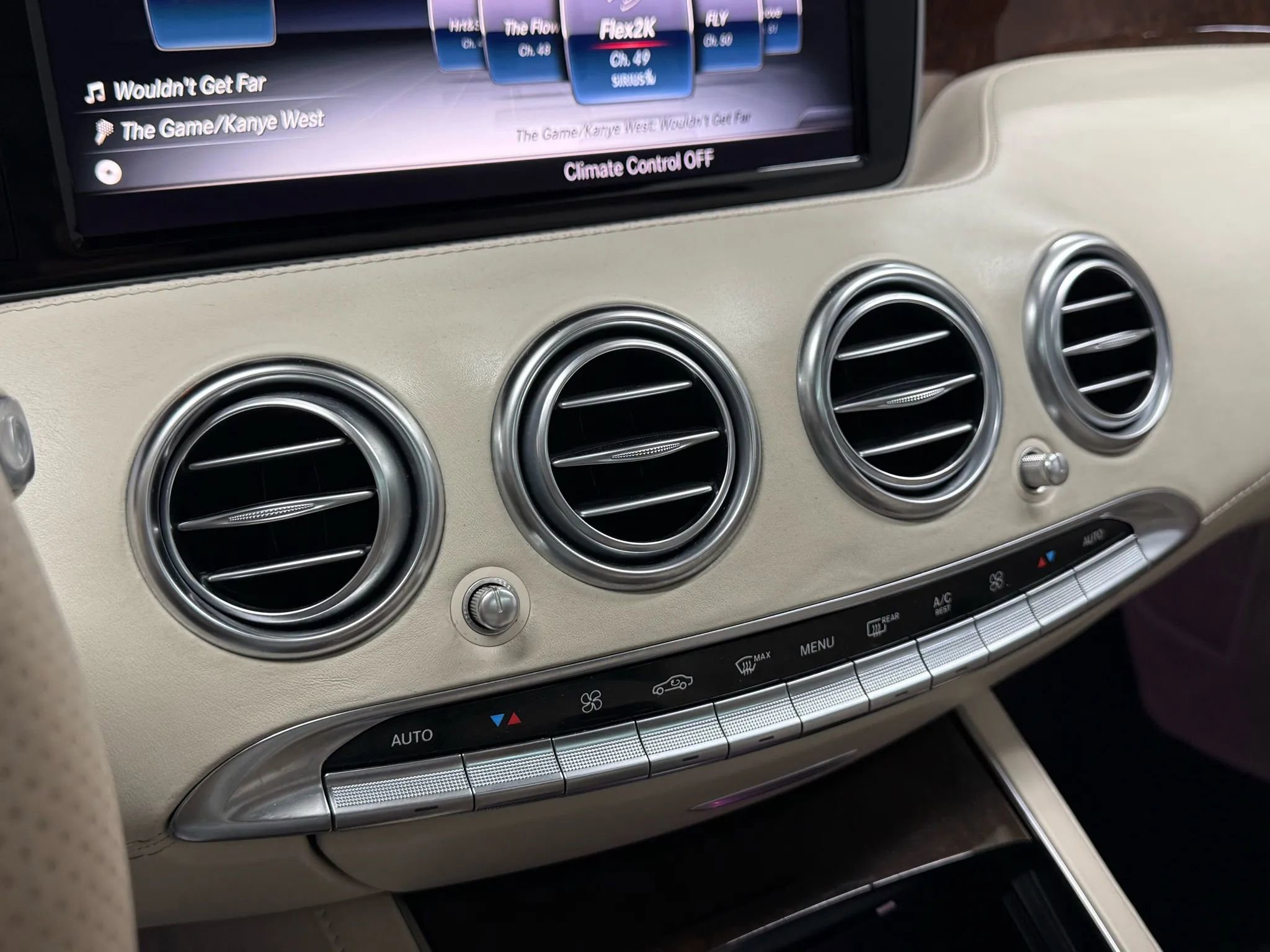 Used 2015 Mercedes-Benz S 63 AMG 4MATIC Coupe image 23