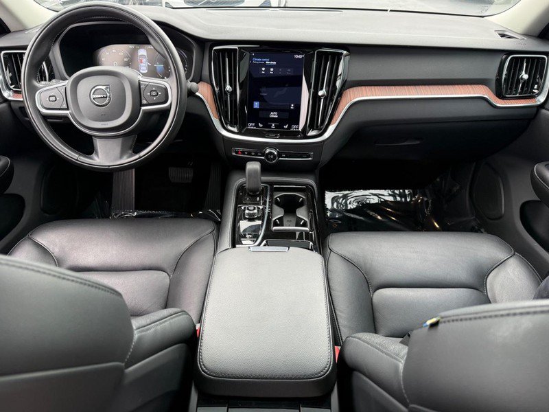 Certified 2022 Volvo S60 T8 R-Design Expression w/ Premium Package AWD/4WD image 12