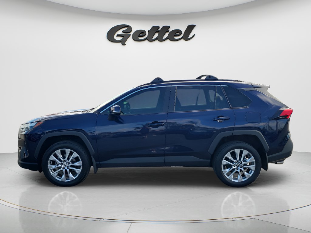 Used 2024 Toyota RAV4 XLE Premium FWD image 8