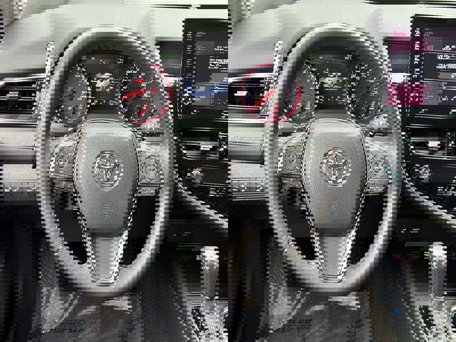 Used 2022 Toyota Camry XSE w/ Navigation Package image 17