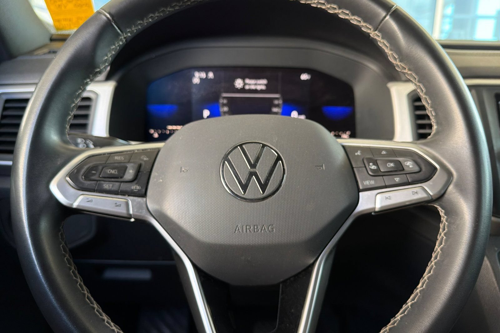 Used 2022 Volkswagen Atlas Cross Sport SE AWD/4WD image 24