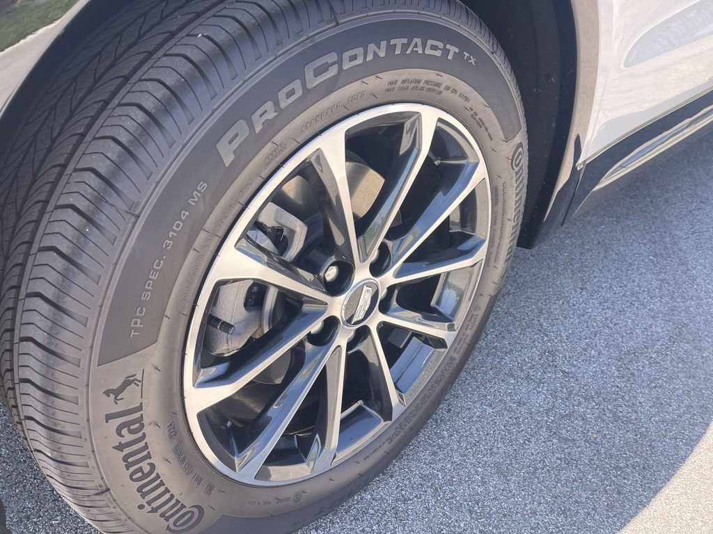 Used 2024 Cadillac XT4 Sport AWD/4WD image 10
