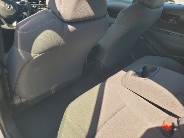 Used 2022 Toyota Corolla LE FWD image 14