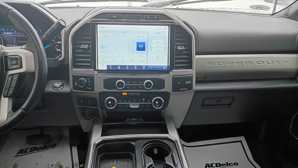 Used 2022 Ford F250 Lariat w/ Black Appearance Package image 10