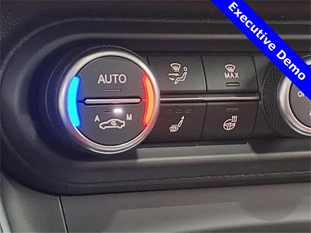 New 2025 Alfa Romeo Stelvio Sprint w/ Veloce Package image 20
