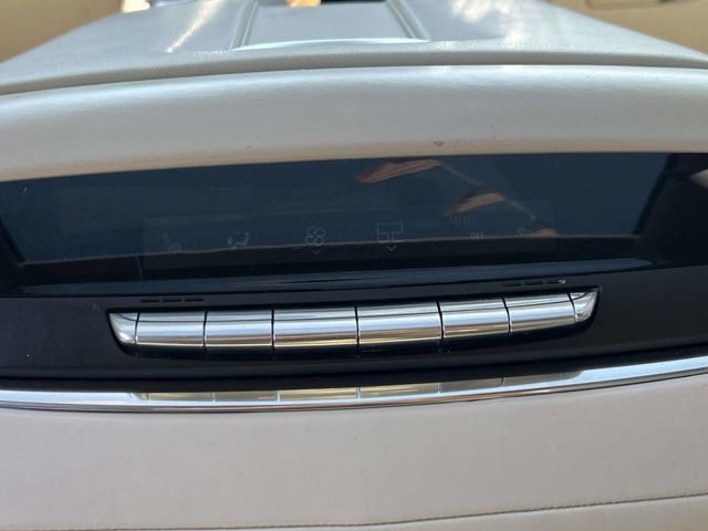 Used 2023 Cadillac Escalade Sport Platinum w/ LPO, ONYX Package image 15