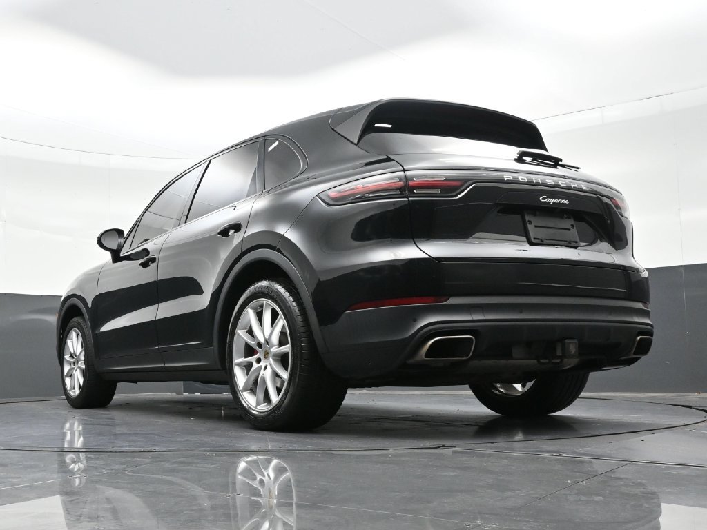 Used 2020 Porsche Cayenne AWD/4WD image 30