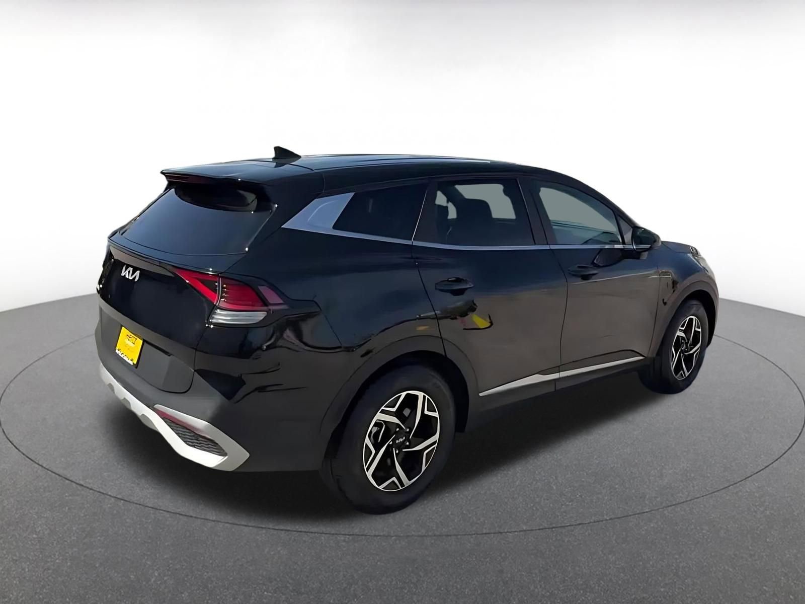 Used 2025 Kia Sportage LX image 15