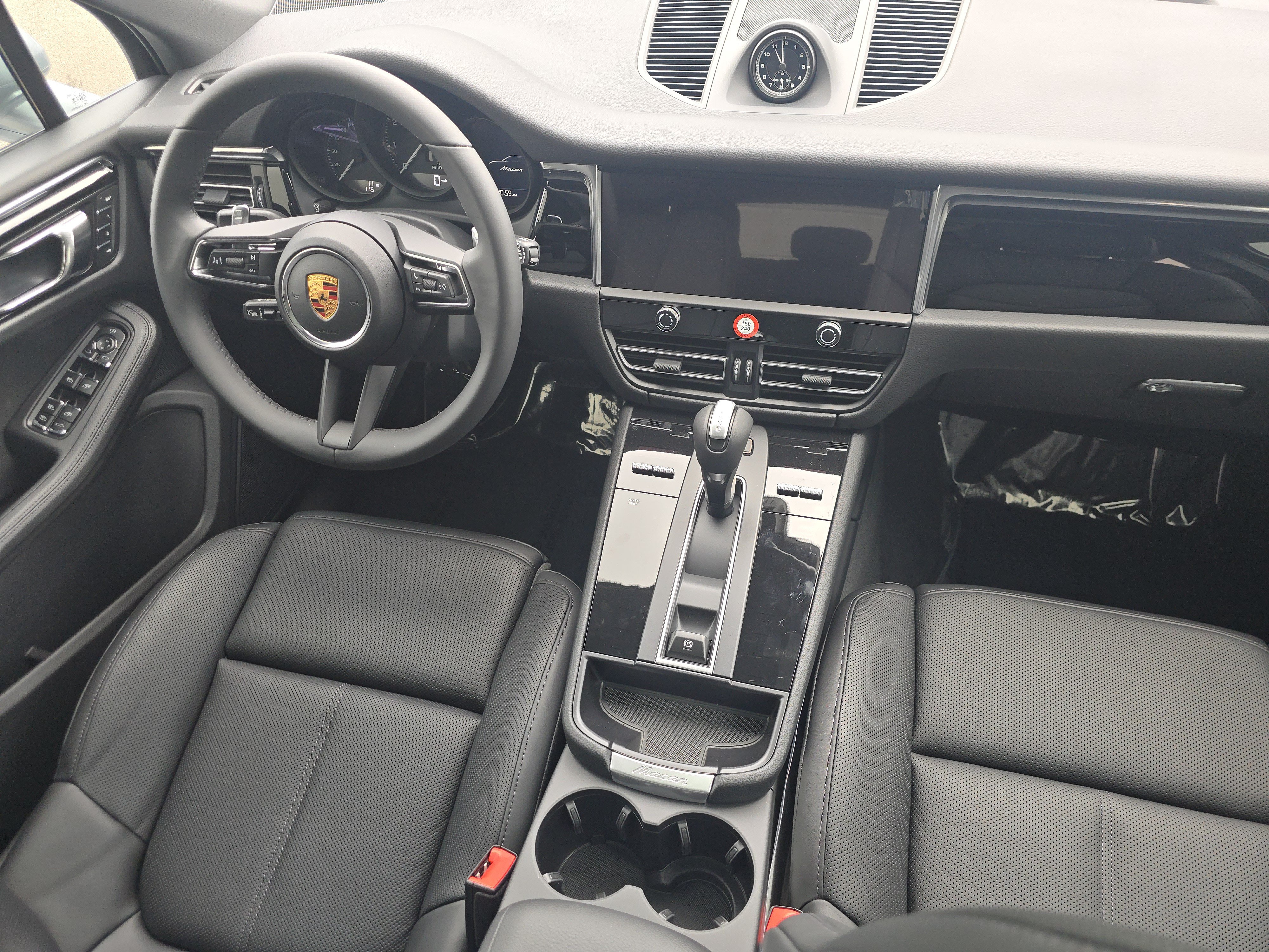 New 2026 Porsche Macan AWD/4WD image 23