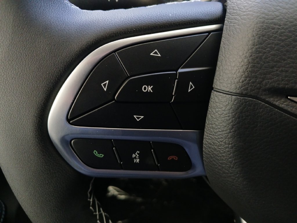 New 2027 Chrysler Pacifica LX FWD image 11