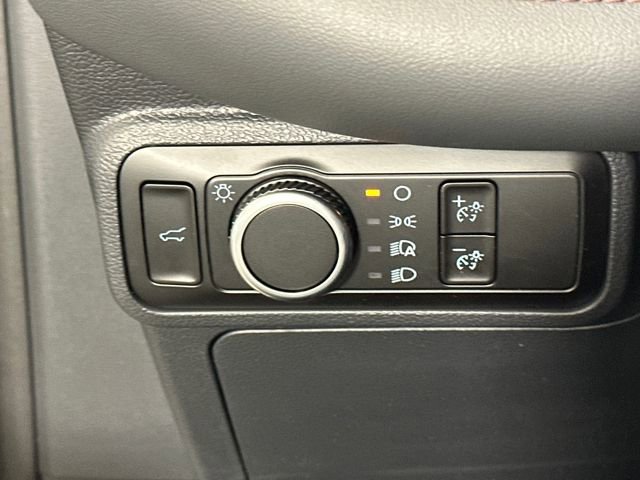 Used 2025 Ford Explorer Active image 19