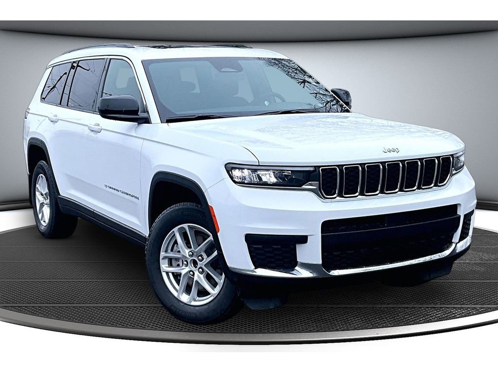 Used 2025 Jeep Grand Cherokee L Laredo w/ Luxury Tech Group I image 13