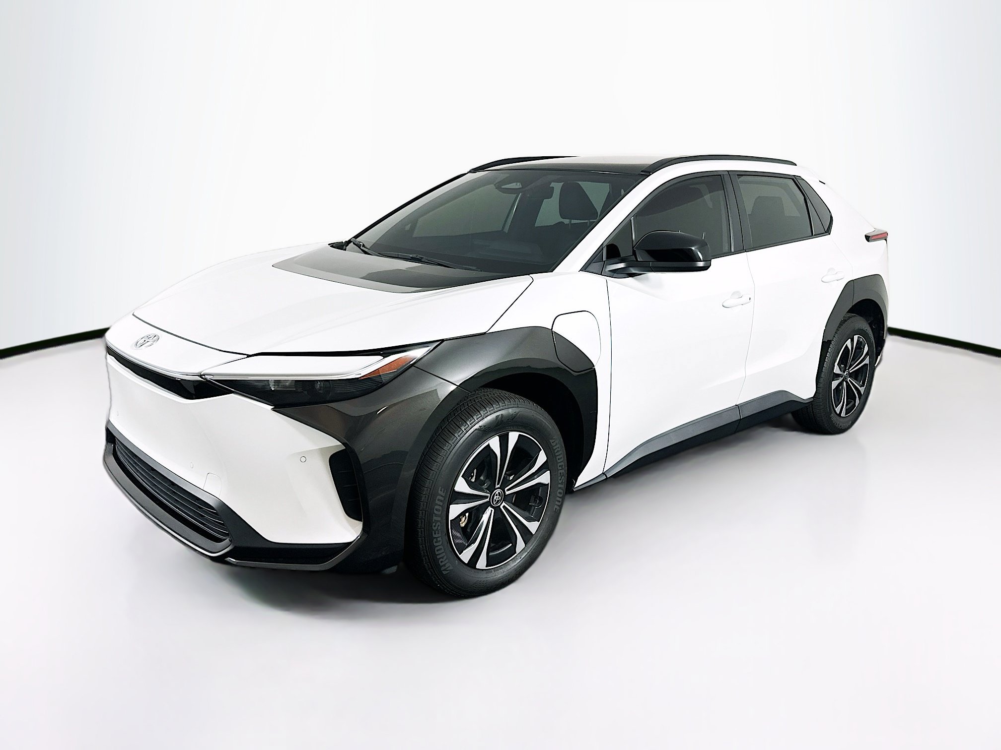 Used 2024 Toyota bZ4X FWD w/ Weather Package image 3