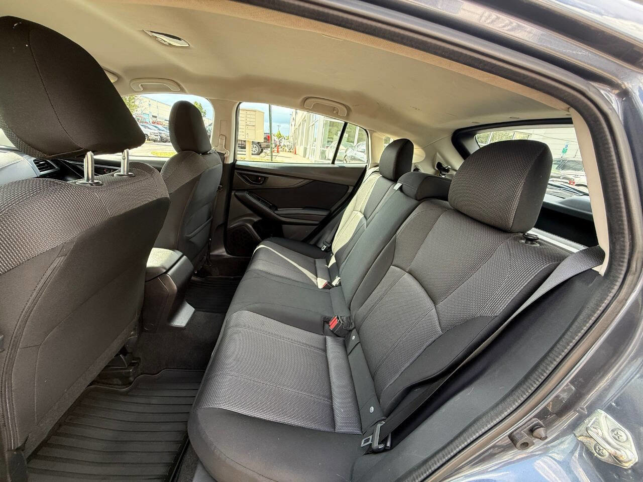 Used 2017 Subaru Impreza 2.0i Premium image 20