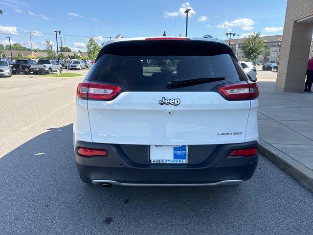 Used 2017 Jeep Cherokee Limited w/ Luxury Group FWD image 3