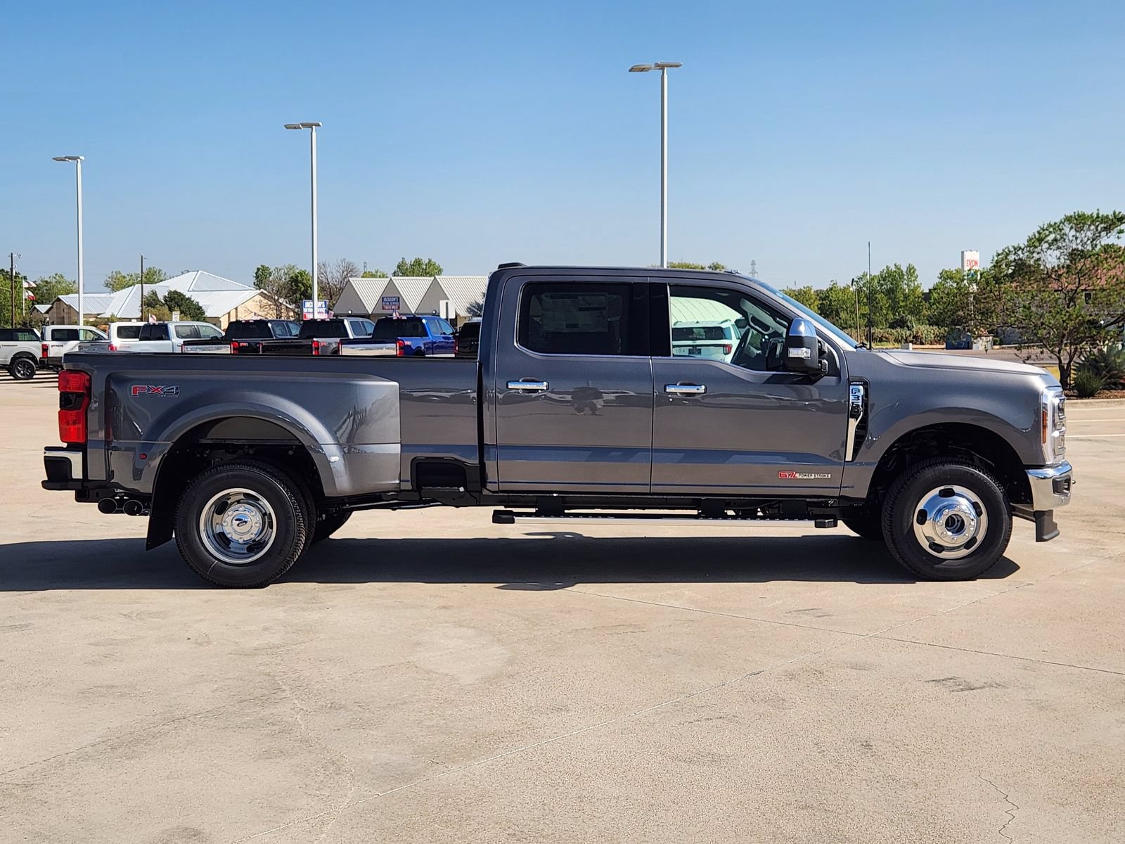 New 2027 Ford F350 Lariat w/ Lariat Premium Package AWD/4WD image 7