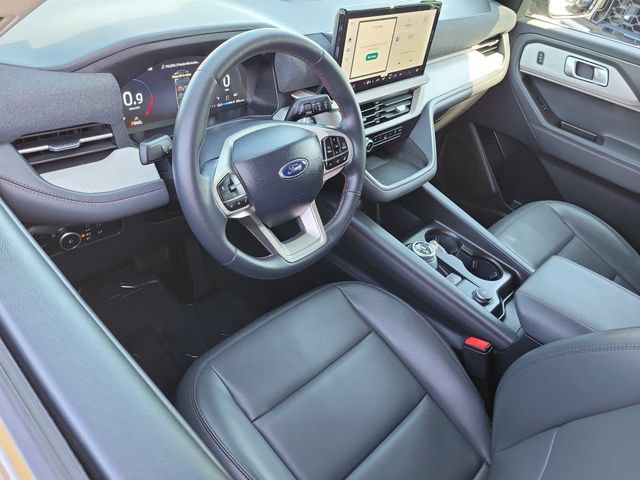Used 2026 Ford Explorer Active w/ Active Comfort Package RWD image 6