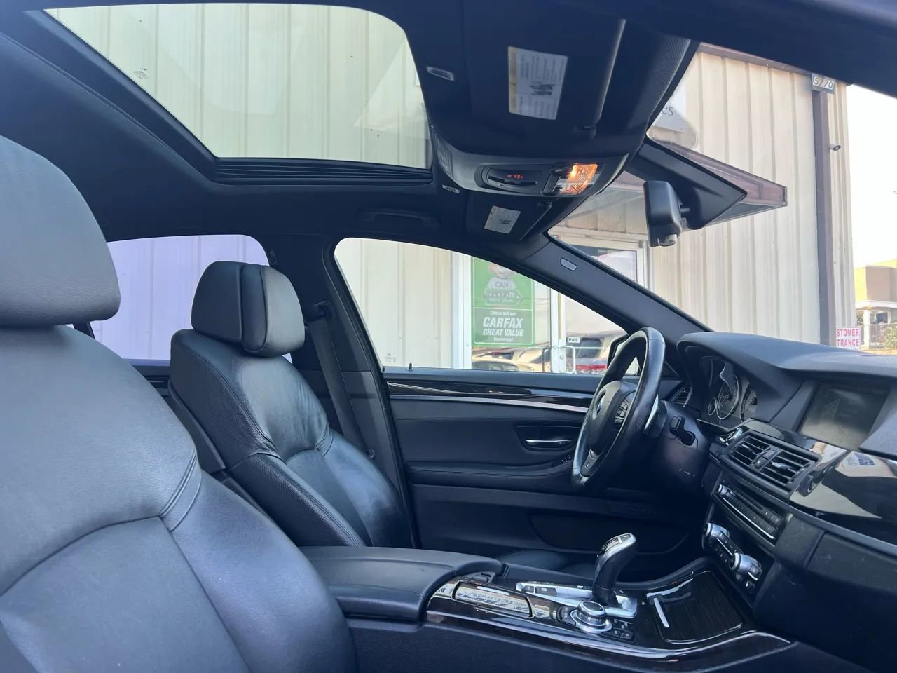 Used 2013 BMW 550i xDrive Sedan AWD/4WD image 33