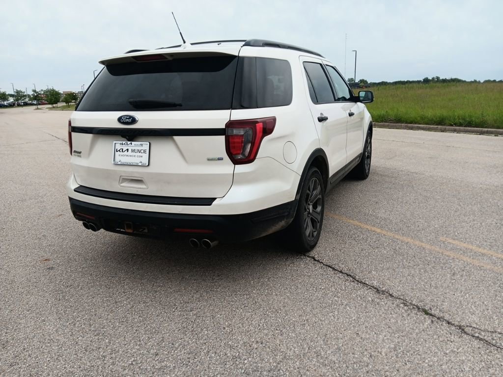Used 2018 Ford Explorer Sport w/ Equipment Group 401A AWD/4WD image 13