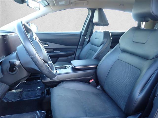 Used 2023 Nissan Ariya AWD image 11