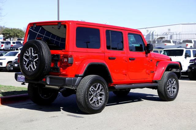 Used 2025 Jeep Wrangler Sahara w/ Technology Group image 5