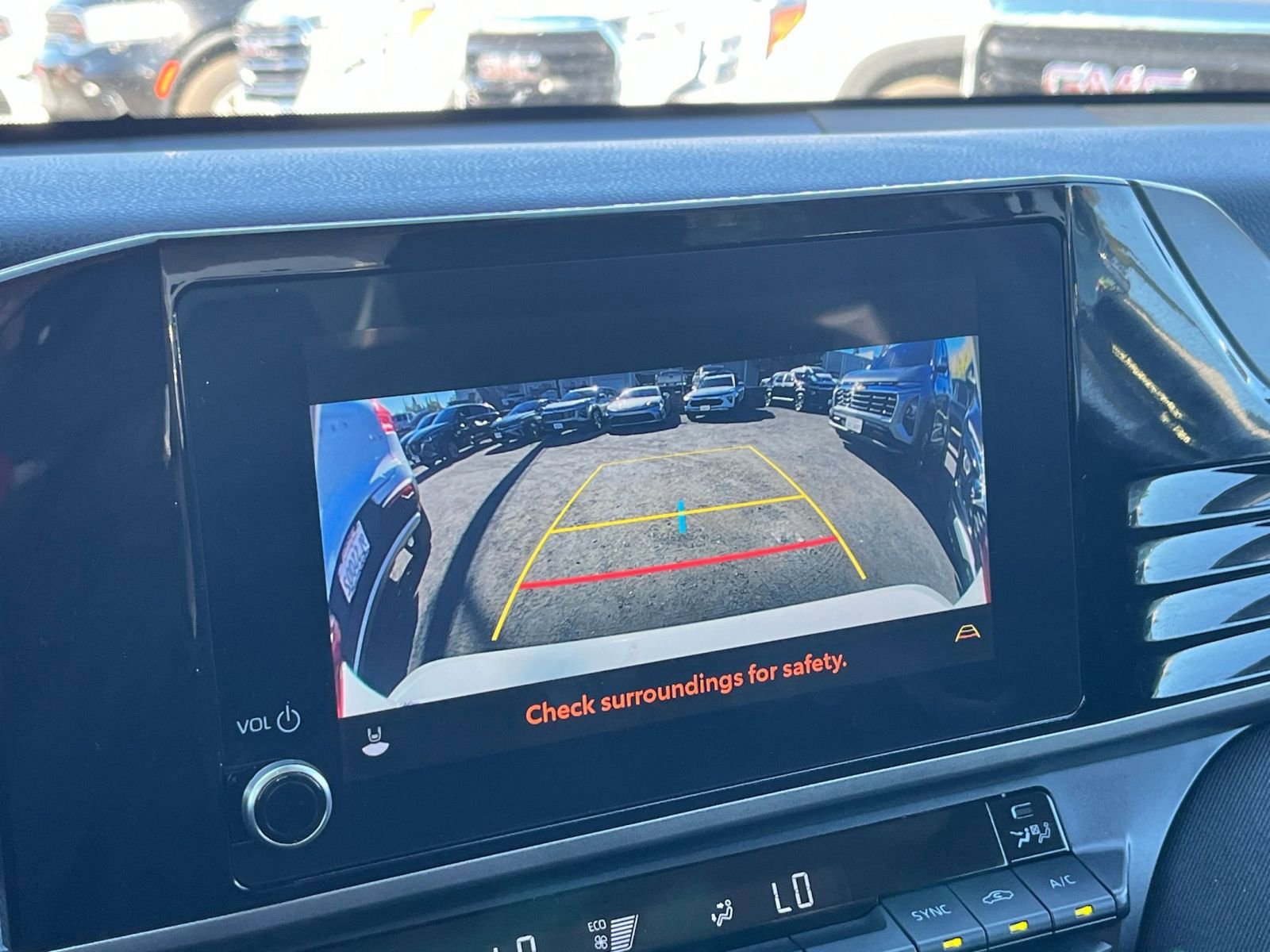 Used 2025 Toyota Camry LE image 25