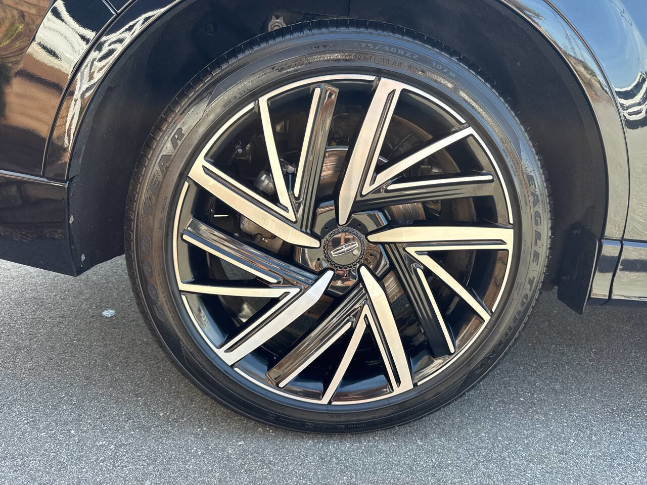 Used 2025 Lincoln Aviator Black Label w/ Jet Appearance Package AWD/4WD image 45