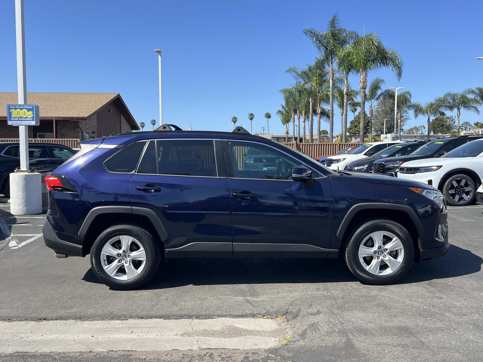 Used 2019 Toyota RAV4 XLE w/ Convenience Package image 26