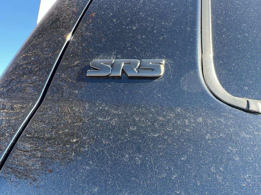 Used 2020 Toyota Tundra SR5 w/ SR5 Upgrade Package image 34