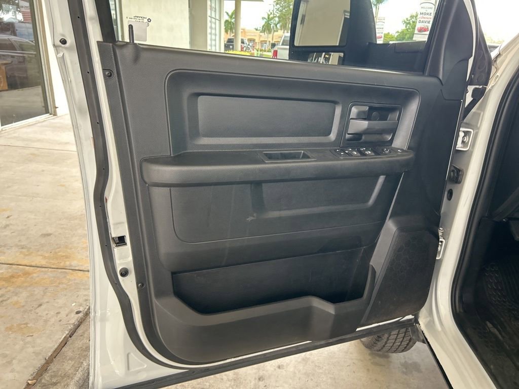 Used 2023 RAM 3500 Tradesman image 35