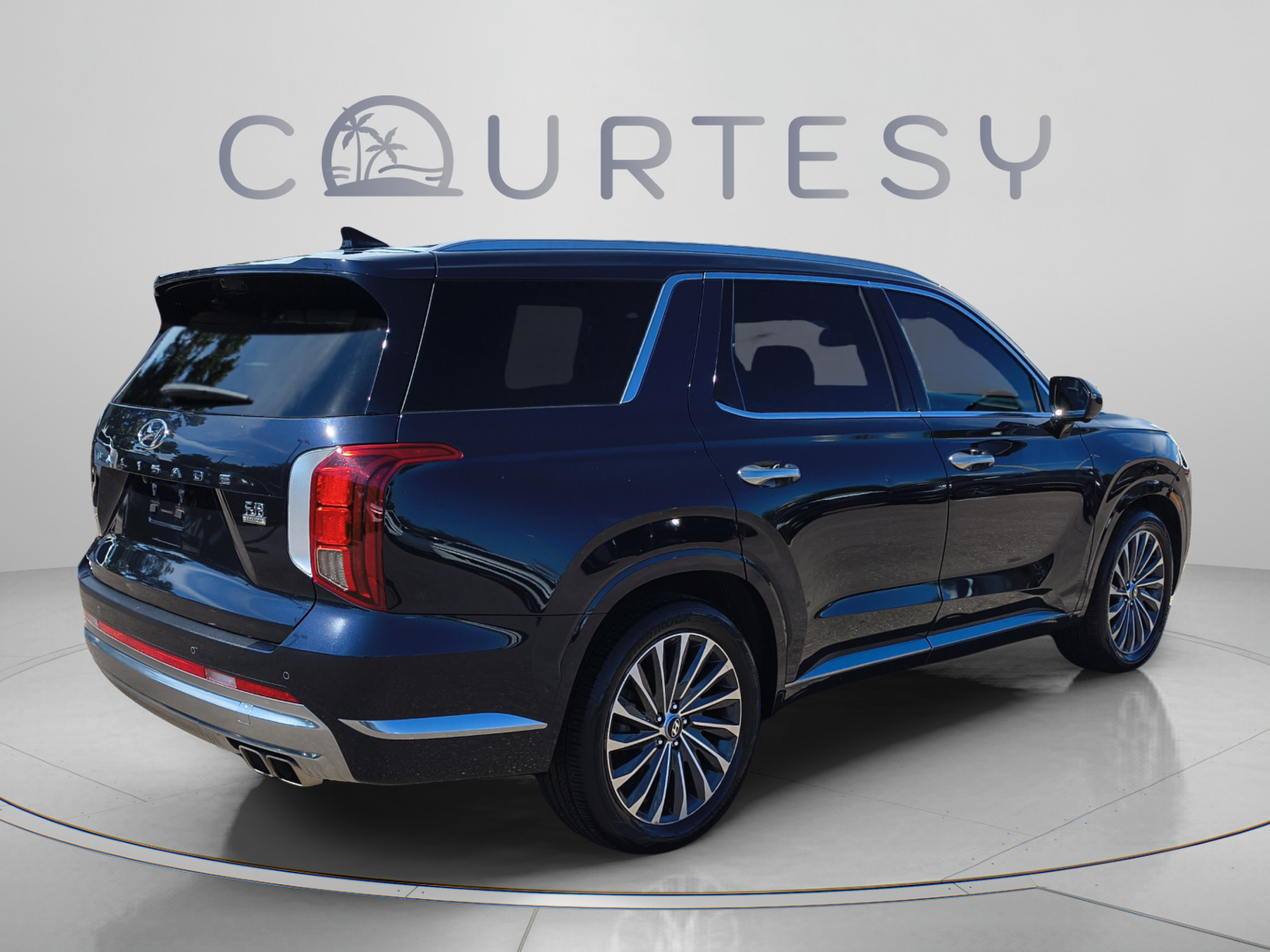 Certified 2024 Hyundai Palisade Calligraphy FWD image 5