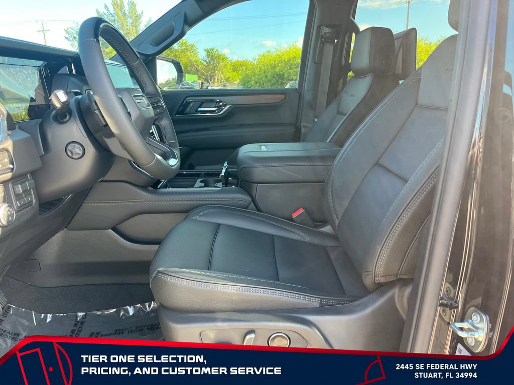 New 2026 GMC Yukon Denali w/ Denali Reserve Package AWD/4WD image 9