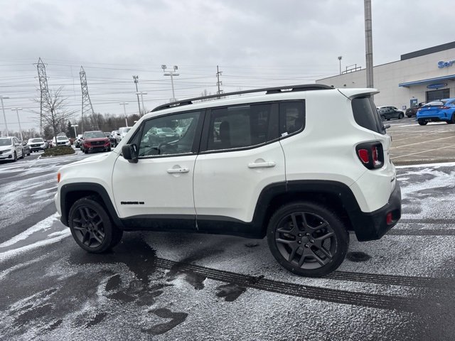 Used 2021 Jeep Renegade Latitude image 16