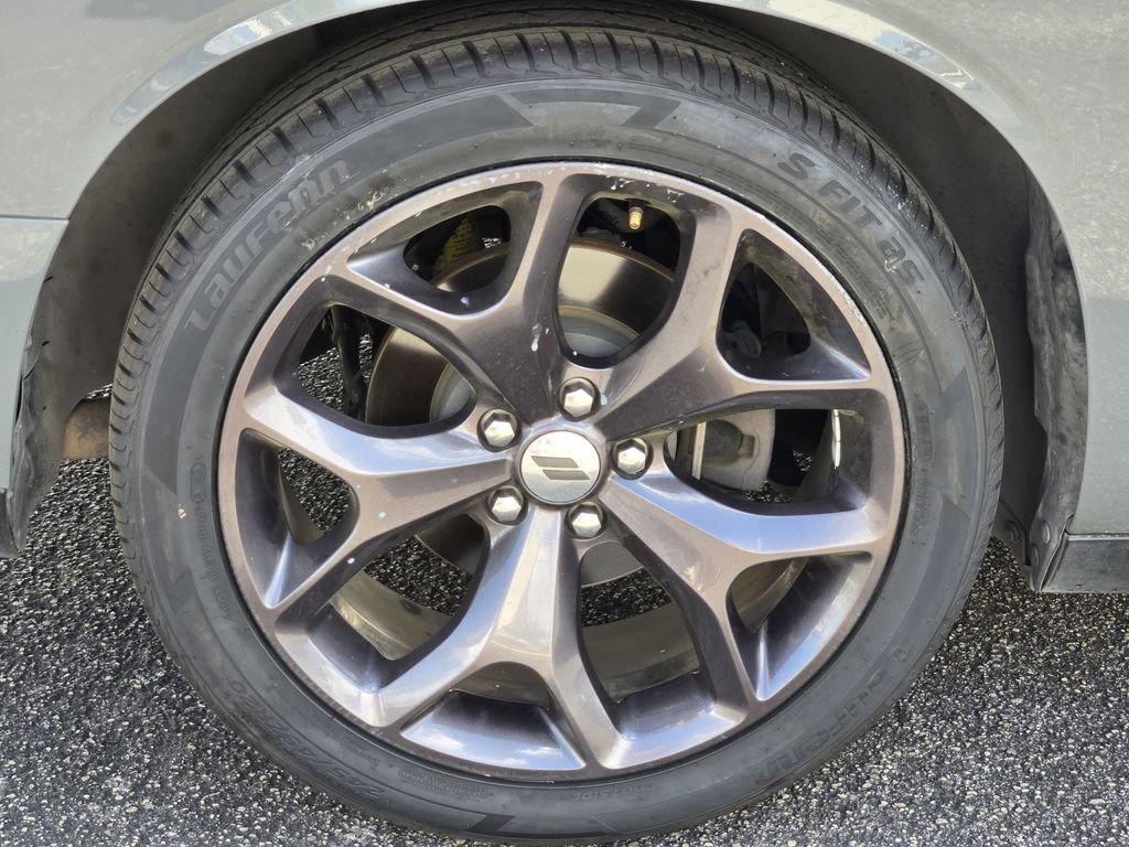 Used 2019 Dodge Challenger GT image 9