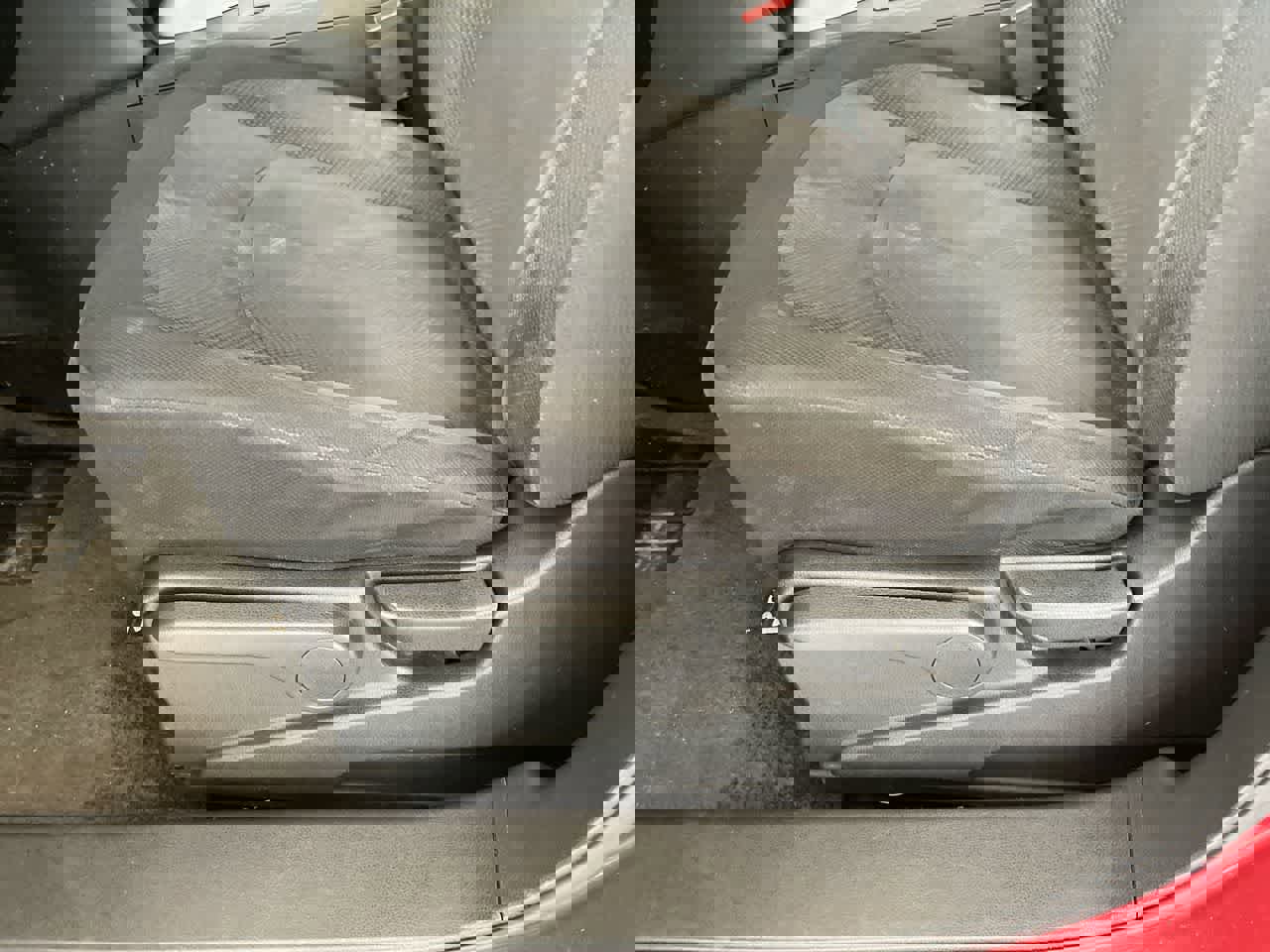 Used 2014 Nissan Rogue S w/ Convenience Package image 12