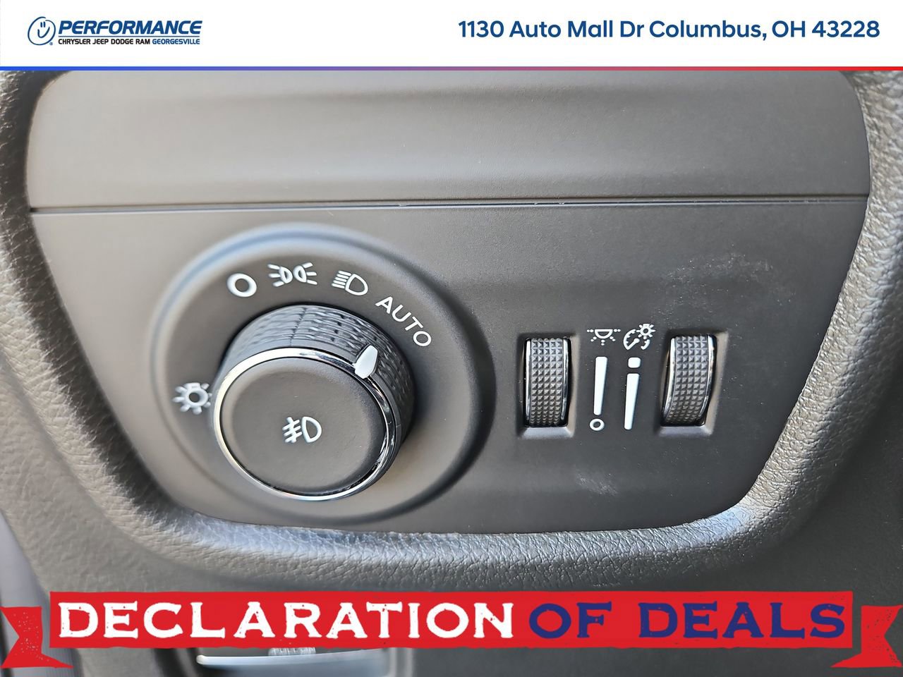 New 2026 Jeep Grand Cherokee L Limited w/ Limited Altitude Package AWD/4WD image 32