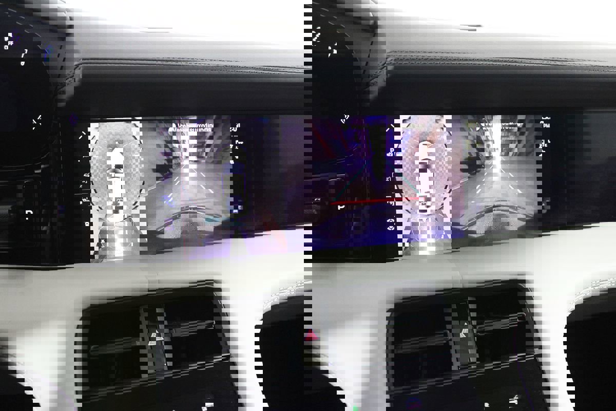 Used 2023 Porsche Taycan w/ Premium Package RWD image 30