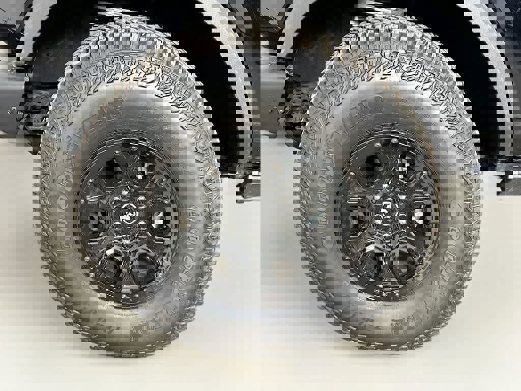 Used 2024 Ford Bronco Wildtrak image 8