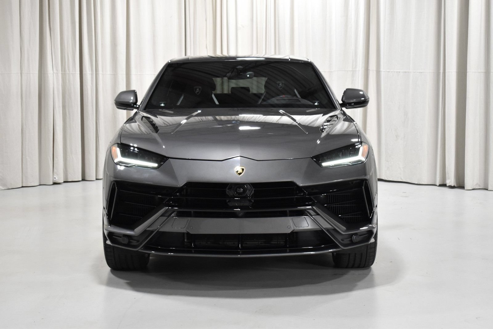 Used 2024 Lamborghini Urus S AWD/4WD video 2
