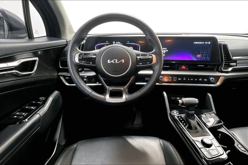 Used 2024 Kia Sportage EX image 7