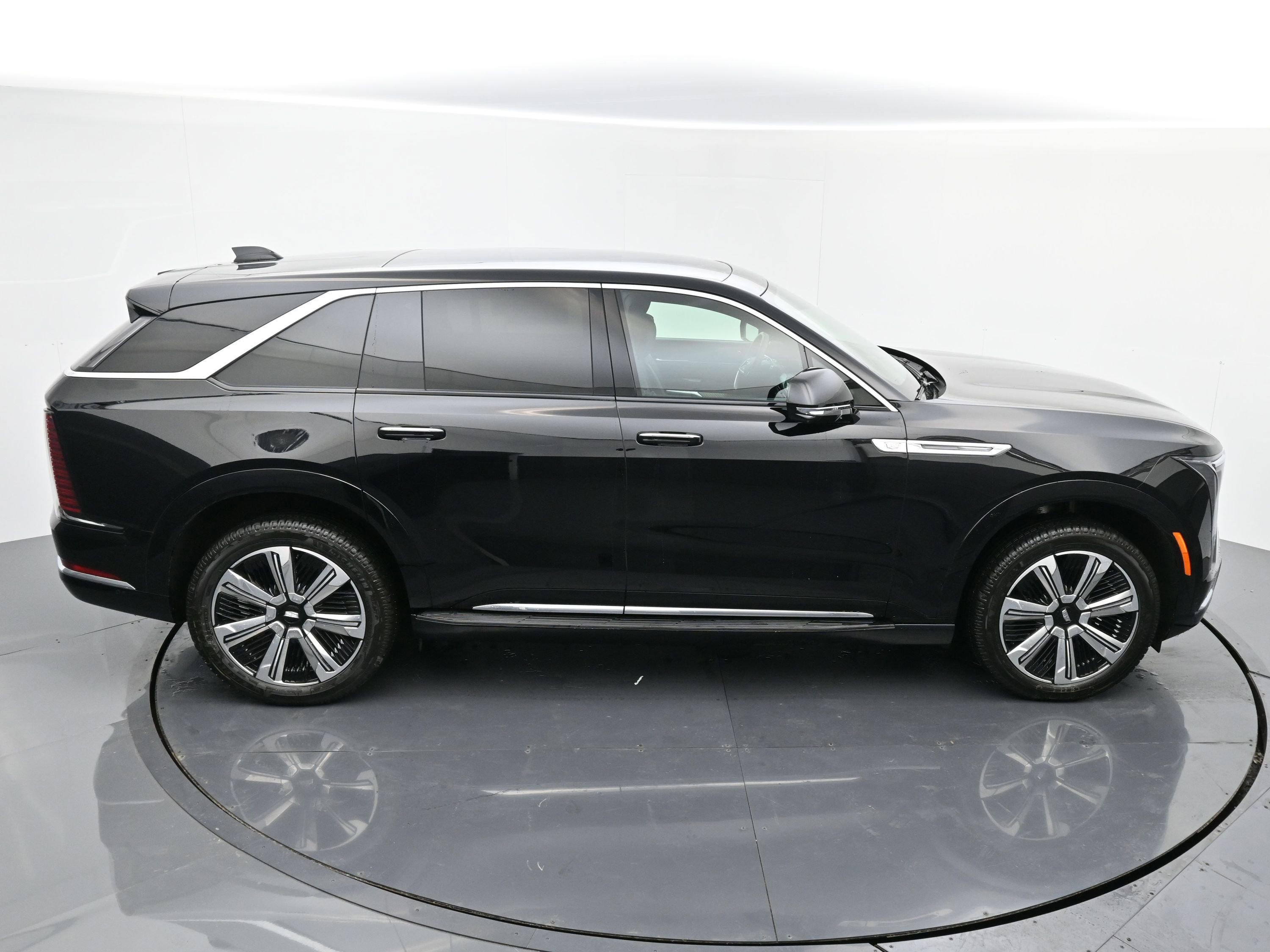 New 2025 Cadillac Escalade IQ Luxury 2 image 28