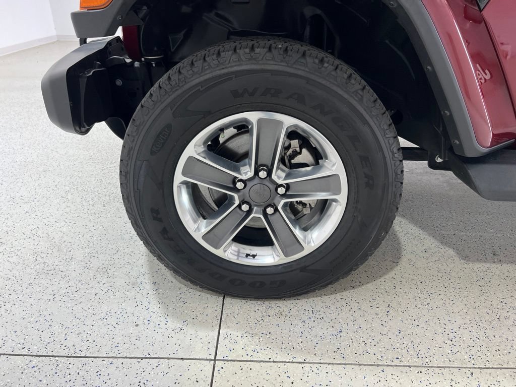 Used 2021 Jeep Wrangler Unlimited Sahara AWD/4WD image 29