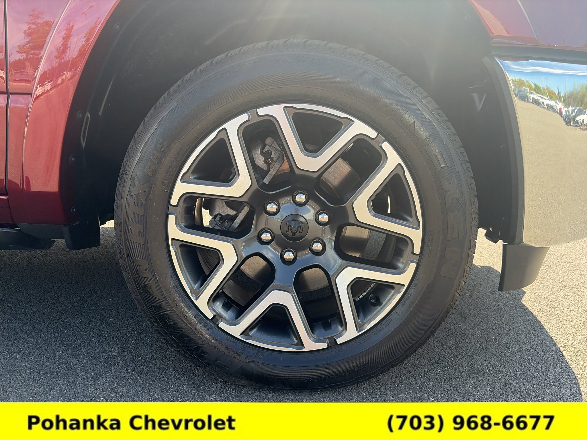 Used 2025 RAM 1500 Laramie AWD/4WD image 25