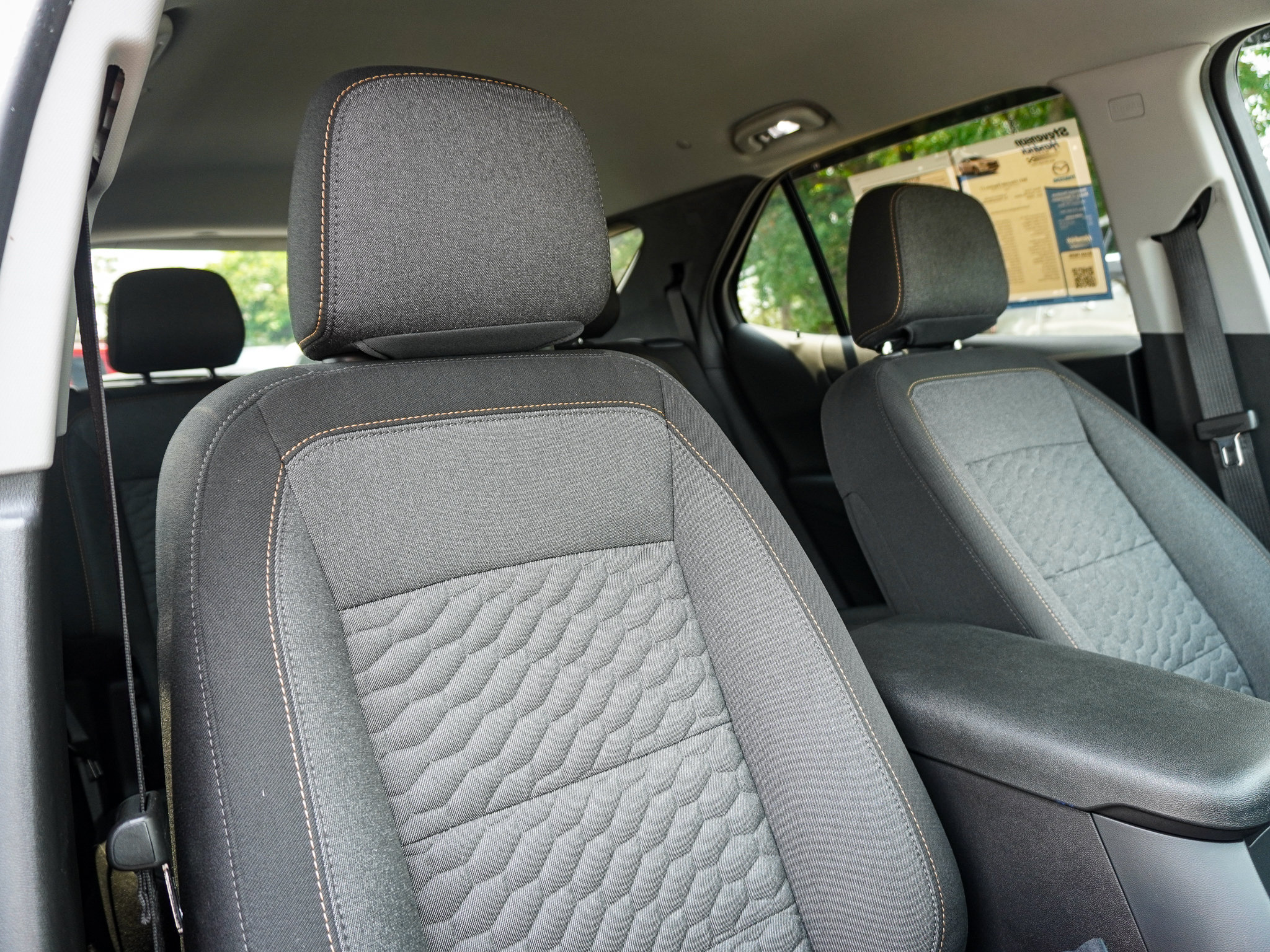 Used 2021 Chevrolet Equinox LT FWD image 33