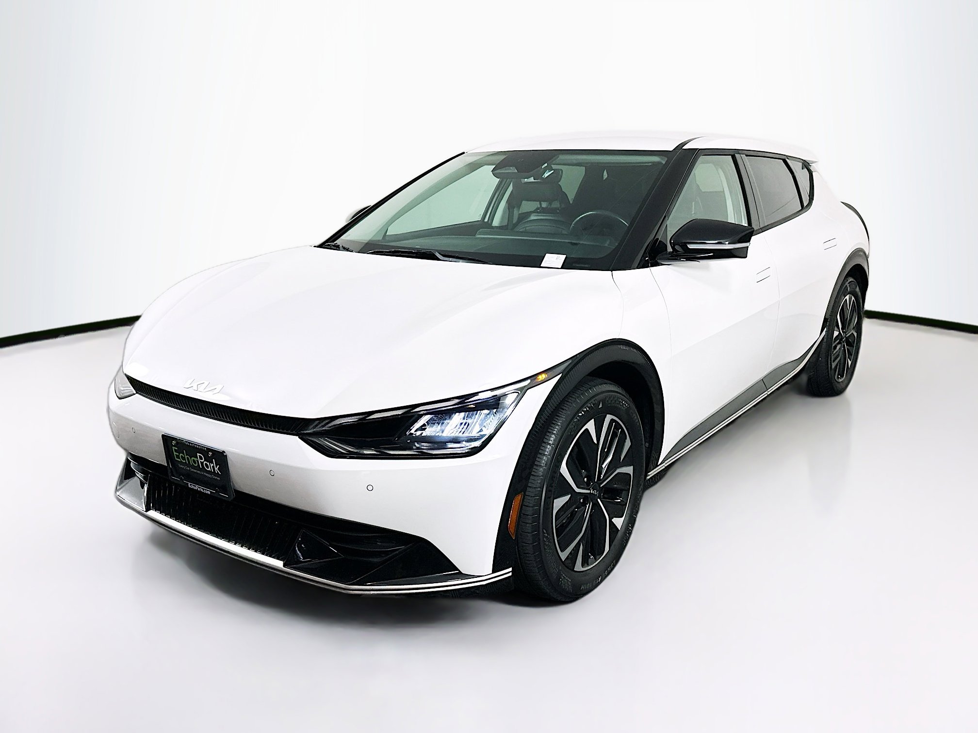 Used 2023 Kia EV6 Wind image 3